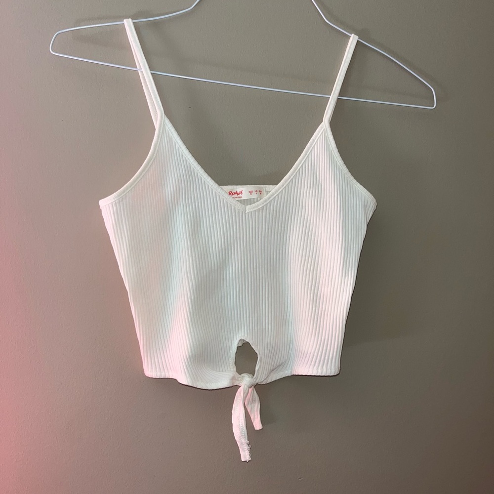 White Cropped Tank Top Size Small ROMWE